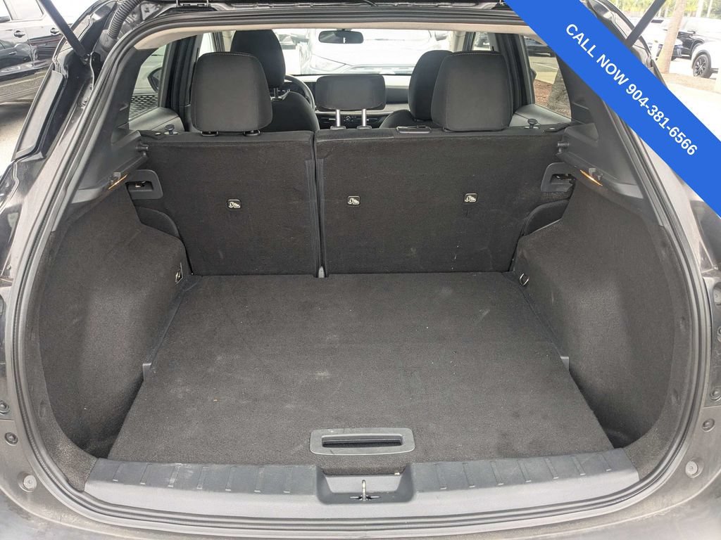 Used 2025 Nissan Kicks SV FWD image 13