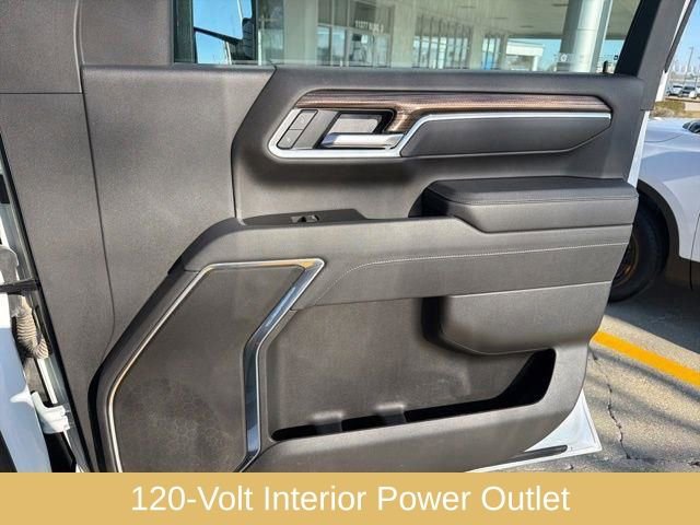 Used 2025 Chevrolet Silverado 2500 LT AWD/4WD image 32