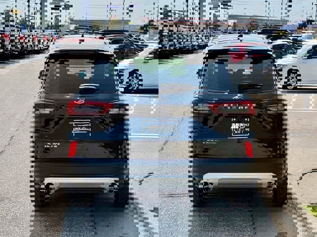 New 2025 Ford Escape Active image 4