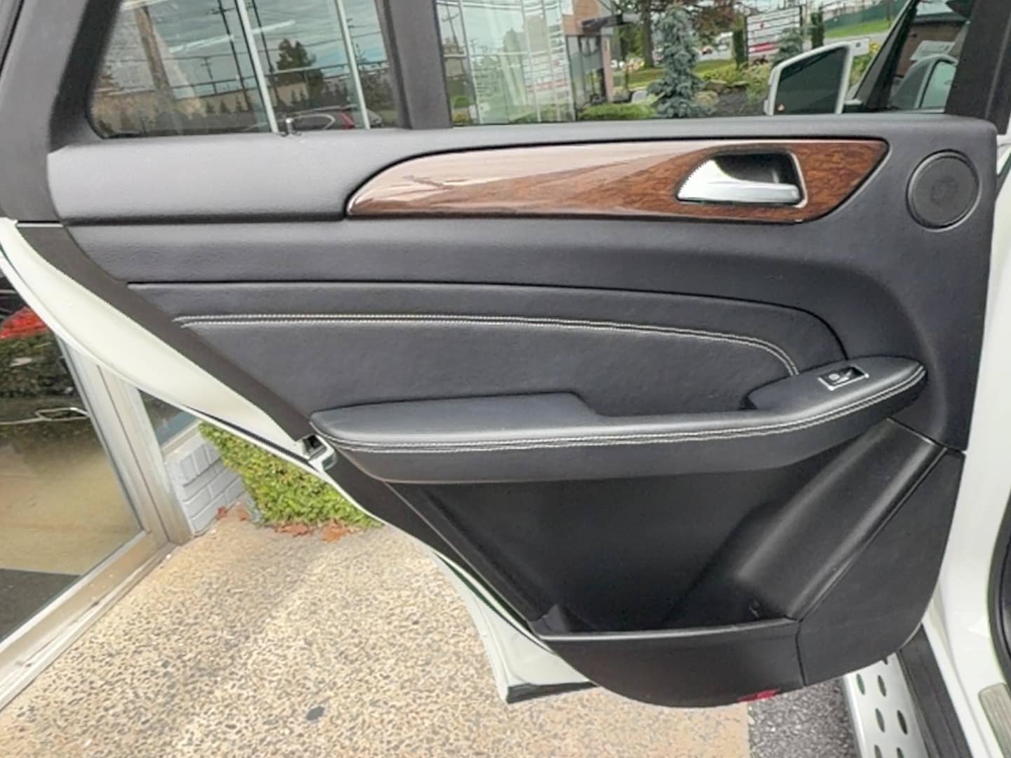 Used 2015 Mercedes-Benz ML 350 4MATIC image 21