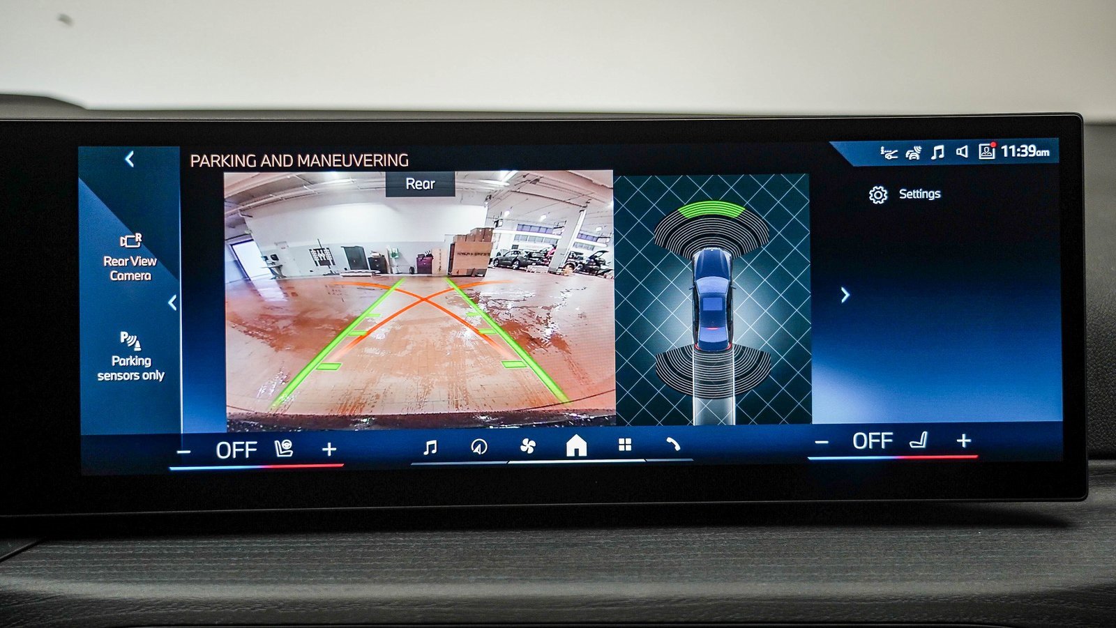 New 2026 BMW 330i Sedan w/ M Sport Package image 22