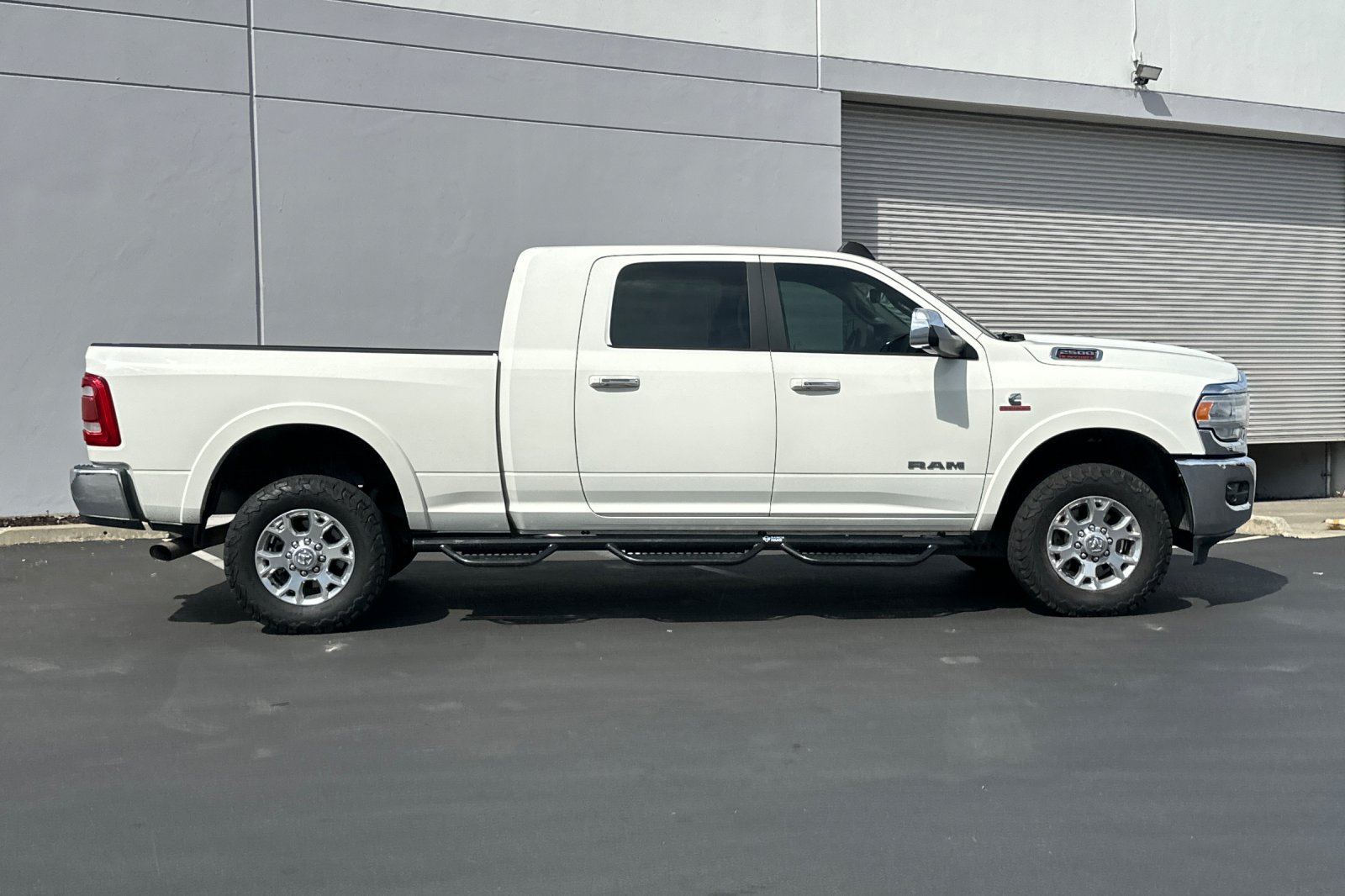 Used 2019 RAM 2500 Laramie AWD/4WD image 3