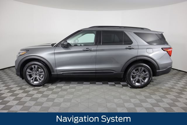New 2026 Ford Explorer Active w/ Active Comfort Package image 6