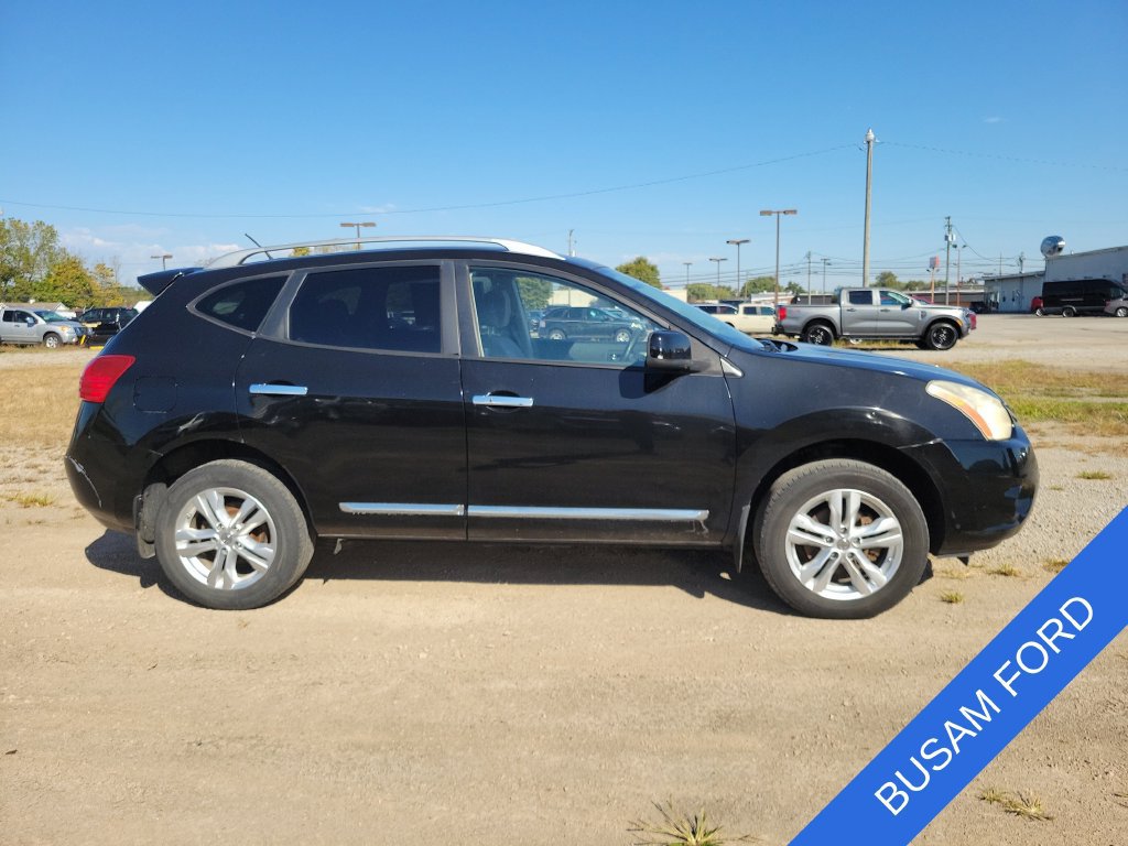 Used 2013 Nissan Rogue SV AWD/4WD image 30