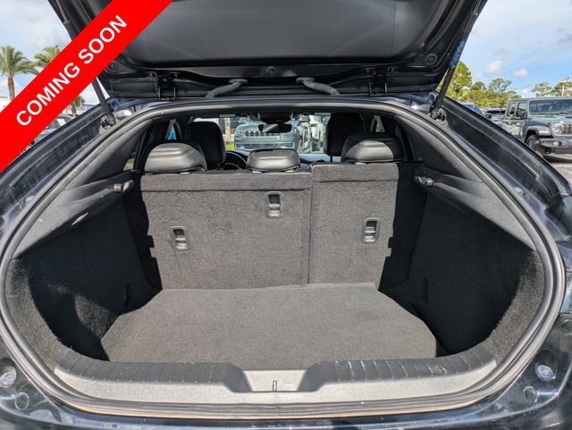 Used 2019 MAZDA MAZDA3 Hatchback w/ Preferred Package FWD image 9