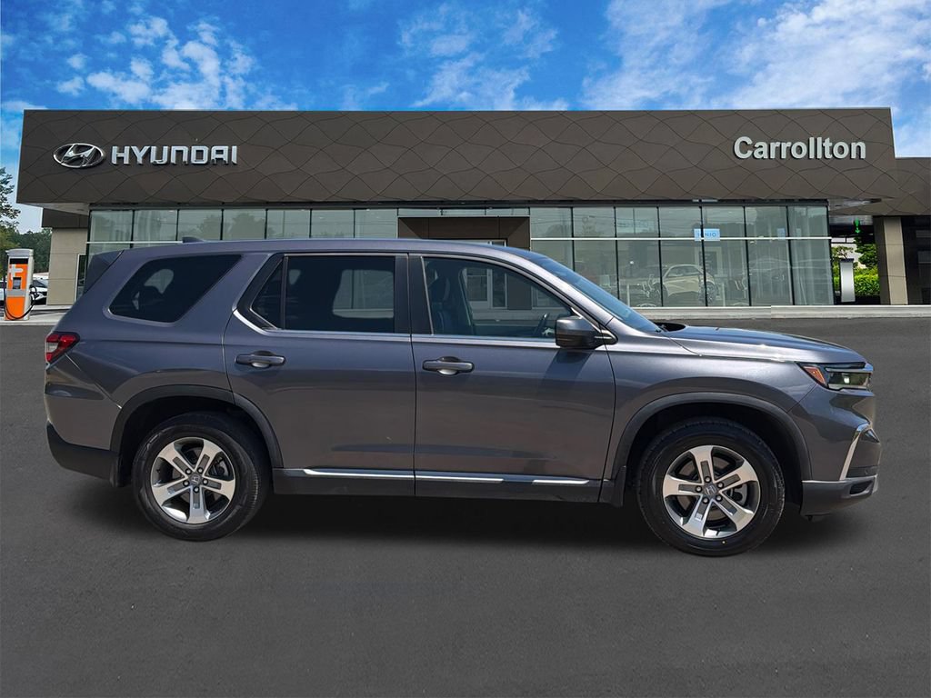 Used 2023 Honda Pilot EX-L image 4