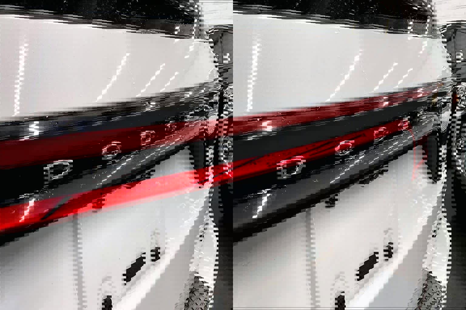 Used 2017 Dodge Durango R/T w/ Technology Group image 29