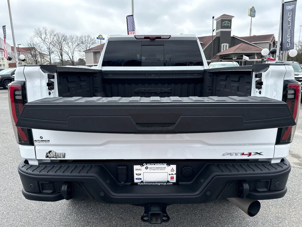 Certified 2024 GMC Sierra 2500 AT4X w/ AT4X AEV Edition image 18