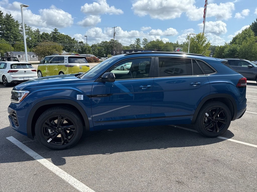 New 2026 Volkswagen Atlas Cross Sport SEL R-Line image 4