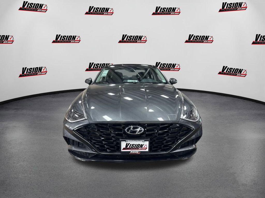 Certified 2022 Hyundai Sonata SEL w/ Convenience Package image 2