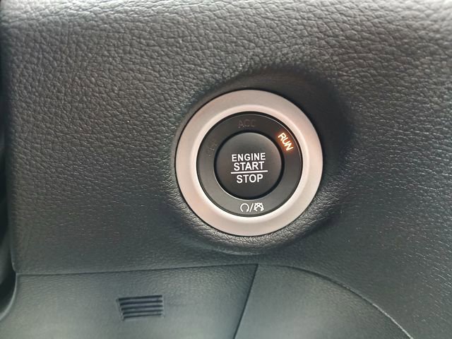 Used 2025 Chrysler Pacifica Pinnacle image 27