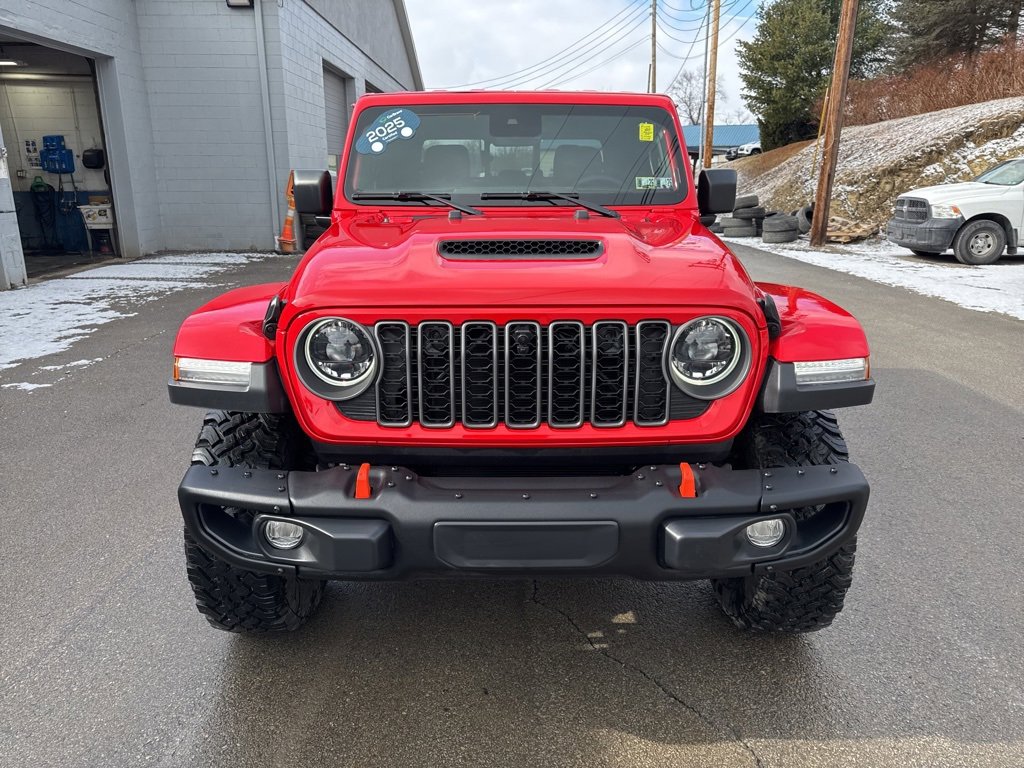 Used 2025 Jeep Gladiator Mojave image 8