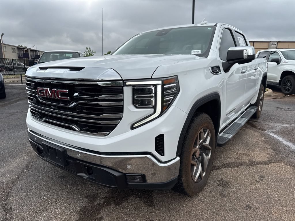 Used 2024 GMC Sierra 1500 SLT AWD/4WD image 3