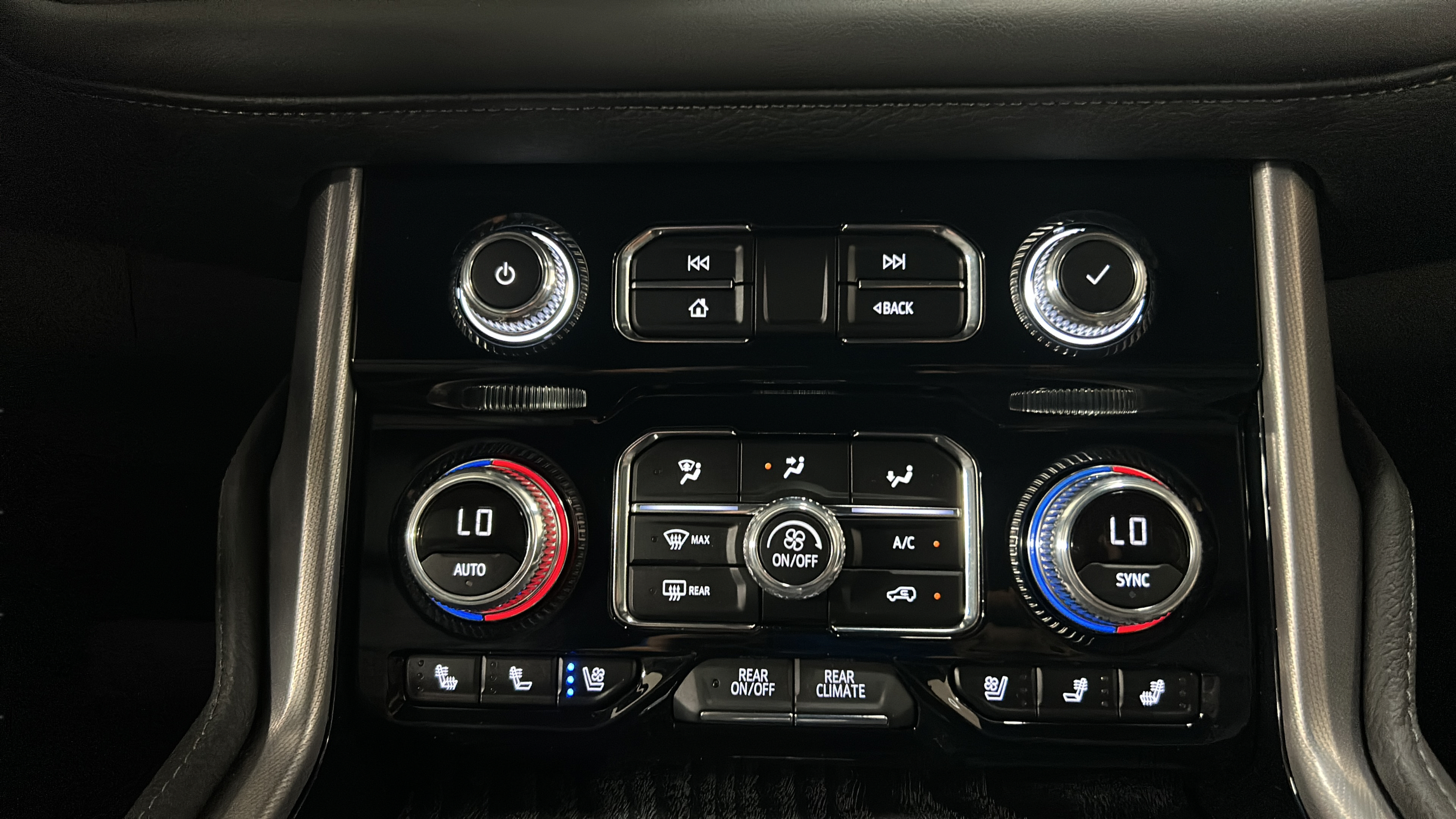 Used 2024 GMC Yukon Denali w/ Max Trailering Package RWD image 23