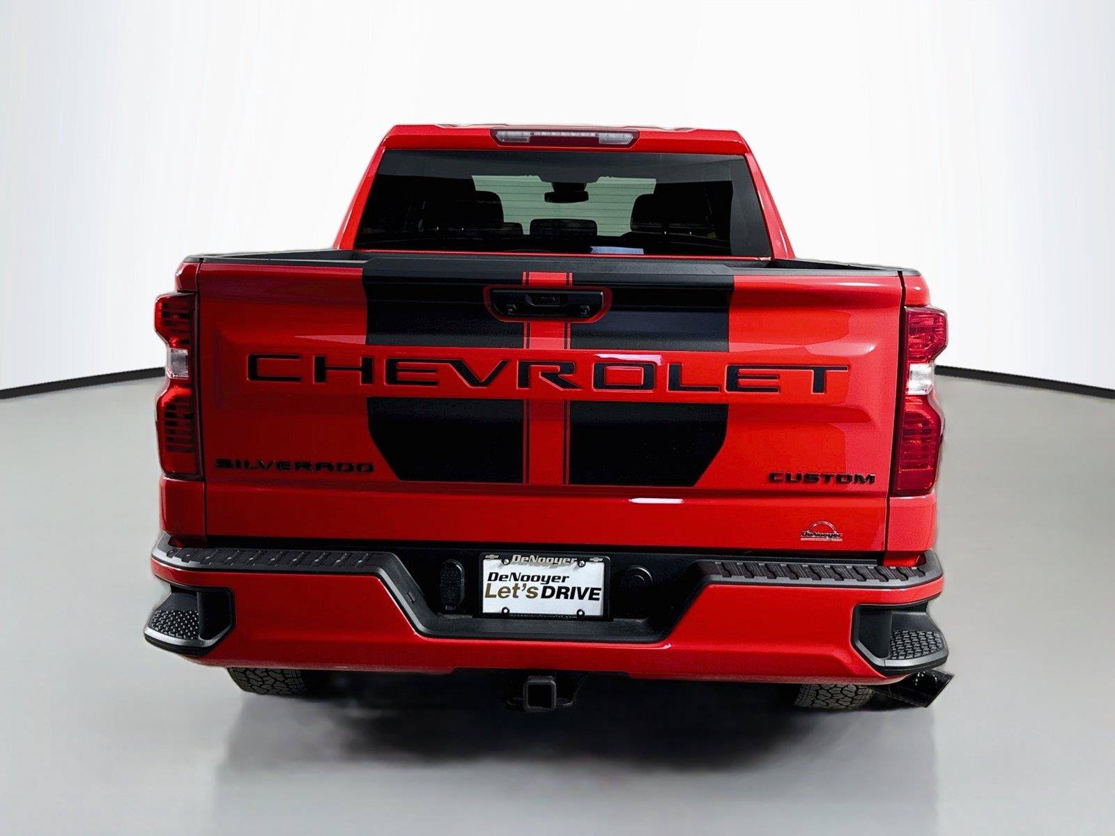 Used 2023 Chevrolet Silverado 1500 Custom w/ Rally Edition AWD/4WD image 11
