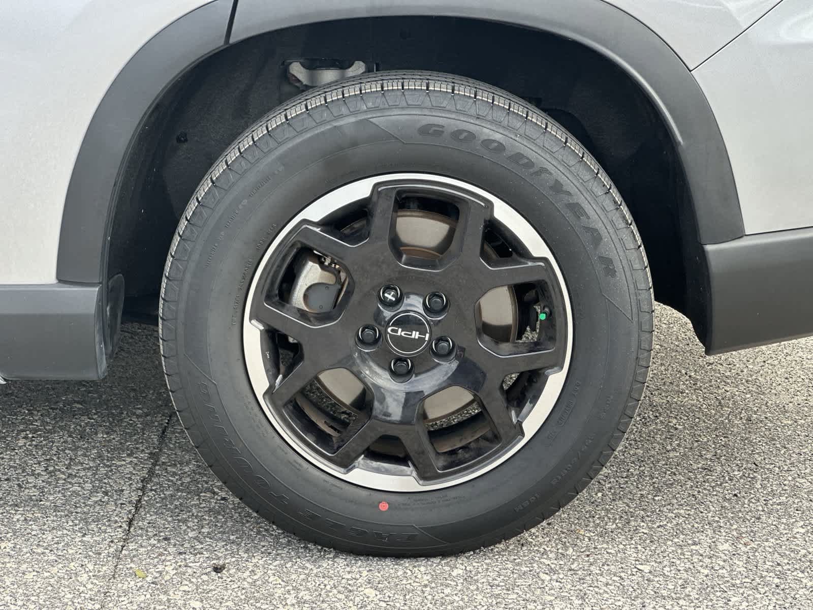 Used 2025 Honda Pilot EX-L image 11