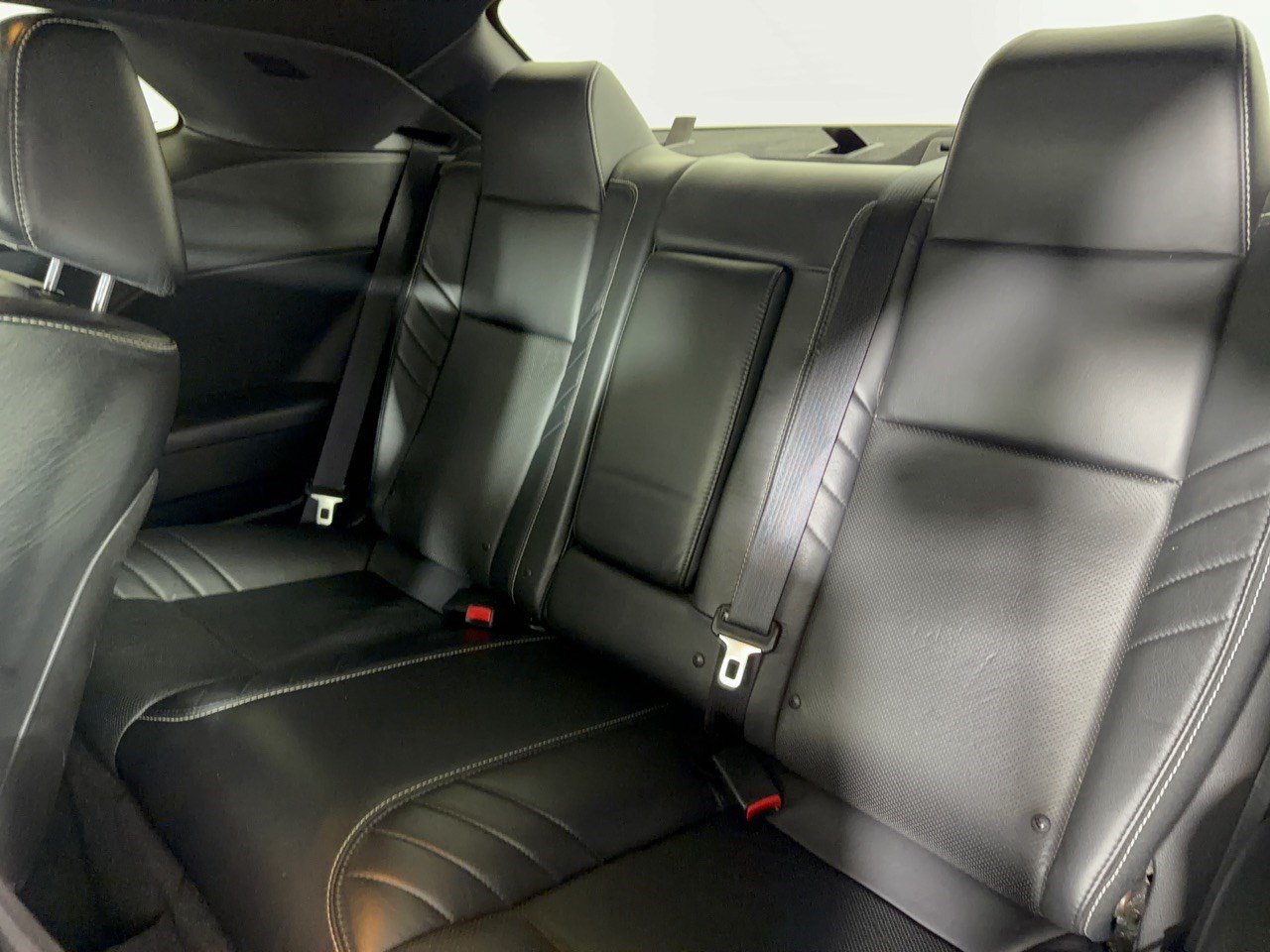 Used 2015 Dodge Challenger SRT Hellcat RWD image 25