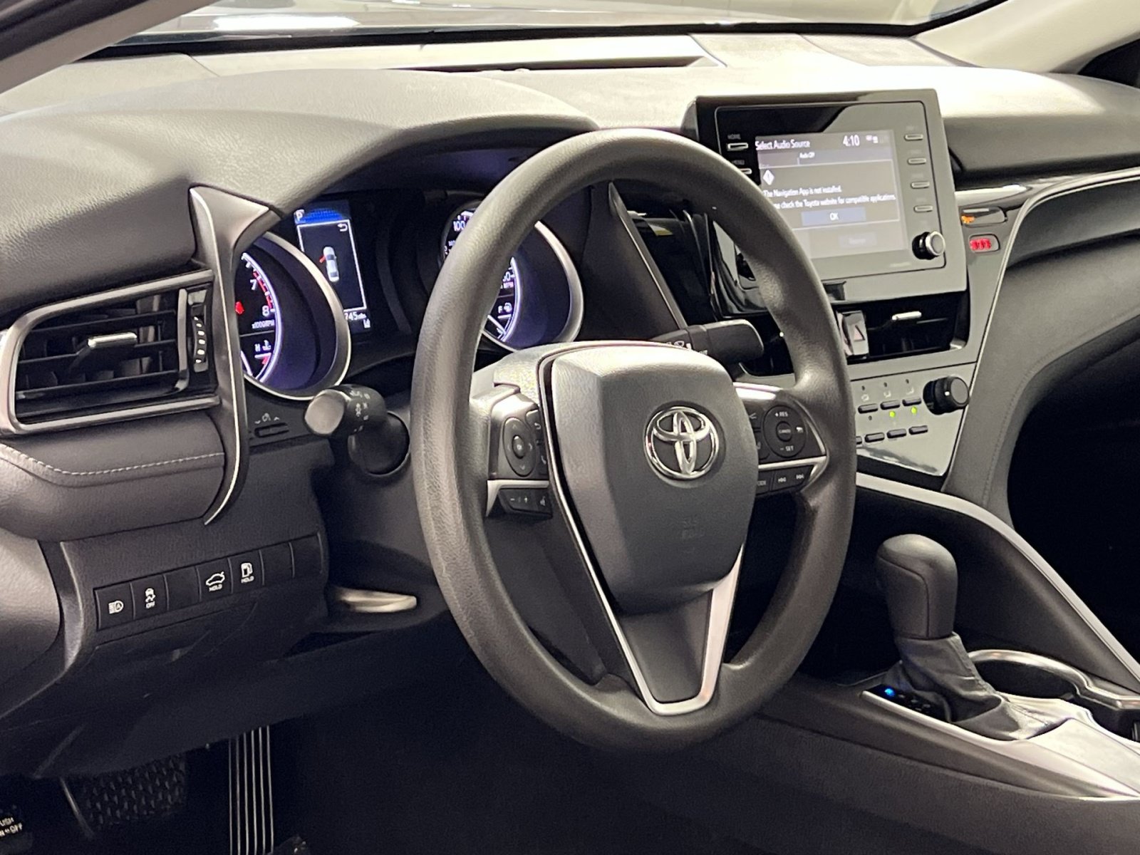 Used 2021 Toyota Camry LE FWD image 16
