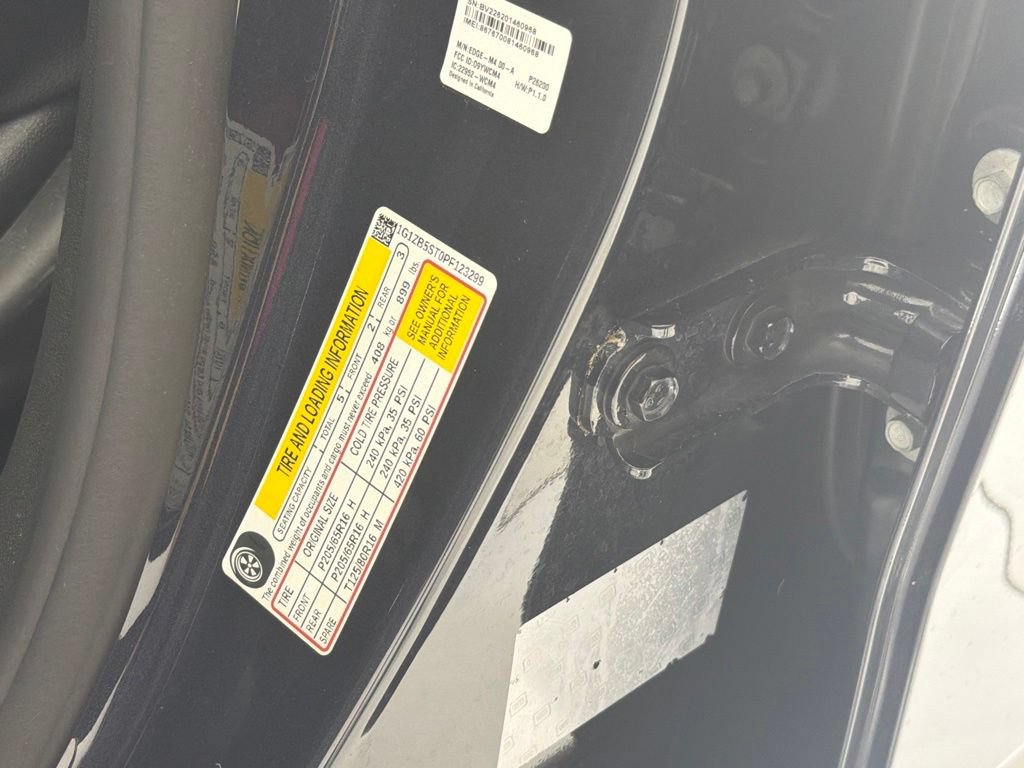 Used 2023 Chevrolet Malibu LS FWD image 12