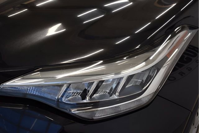 Used 2020 Toyota C-HR LE image 15