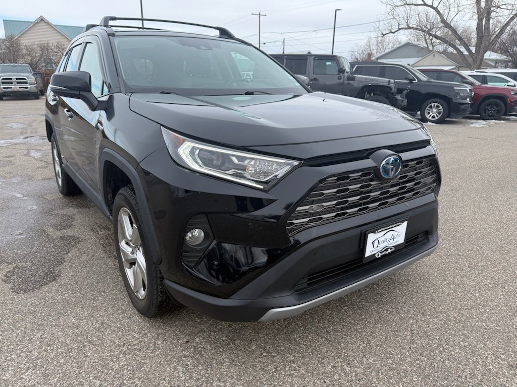 Used 2019 Toyota RAV4 Limited AWD/4WD image 4