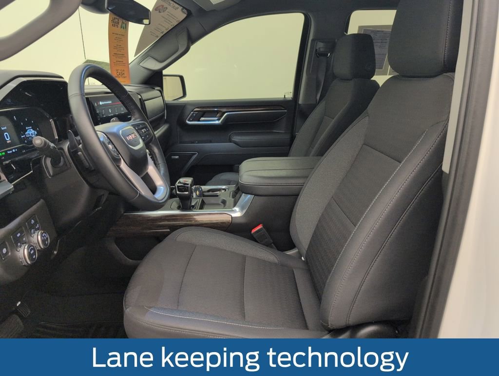 Used 2025 GMC Sierra 1500 Elevation w/ Preferred Package AWD/4WD image 4