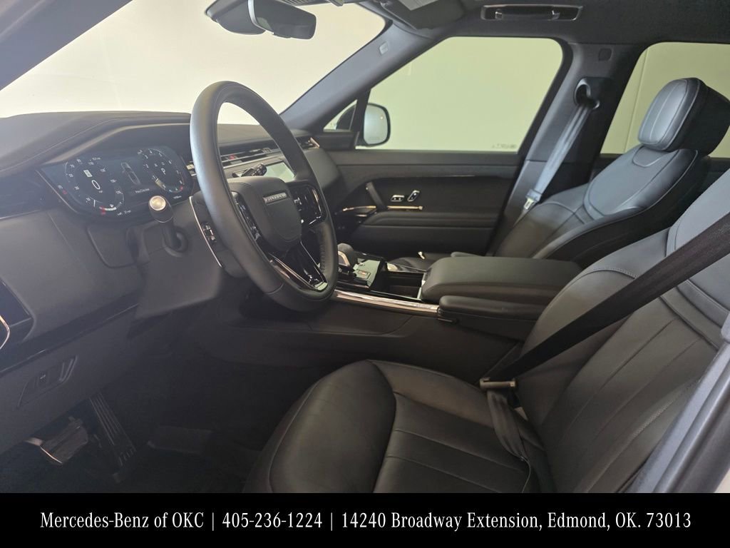 Used 2025 Land Rover Range Rover Sport Dynamic SE image 16