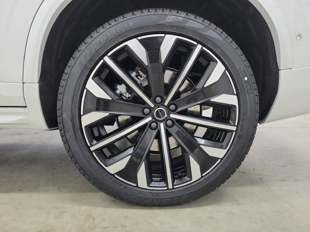 New 2026 Volvo XC90 B6 Ultra w/ Protection Package AWD/4WD image 12