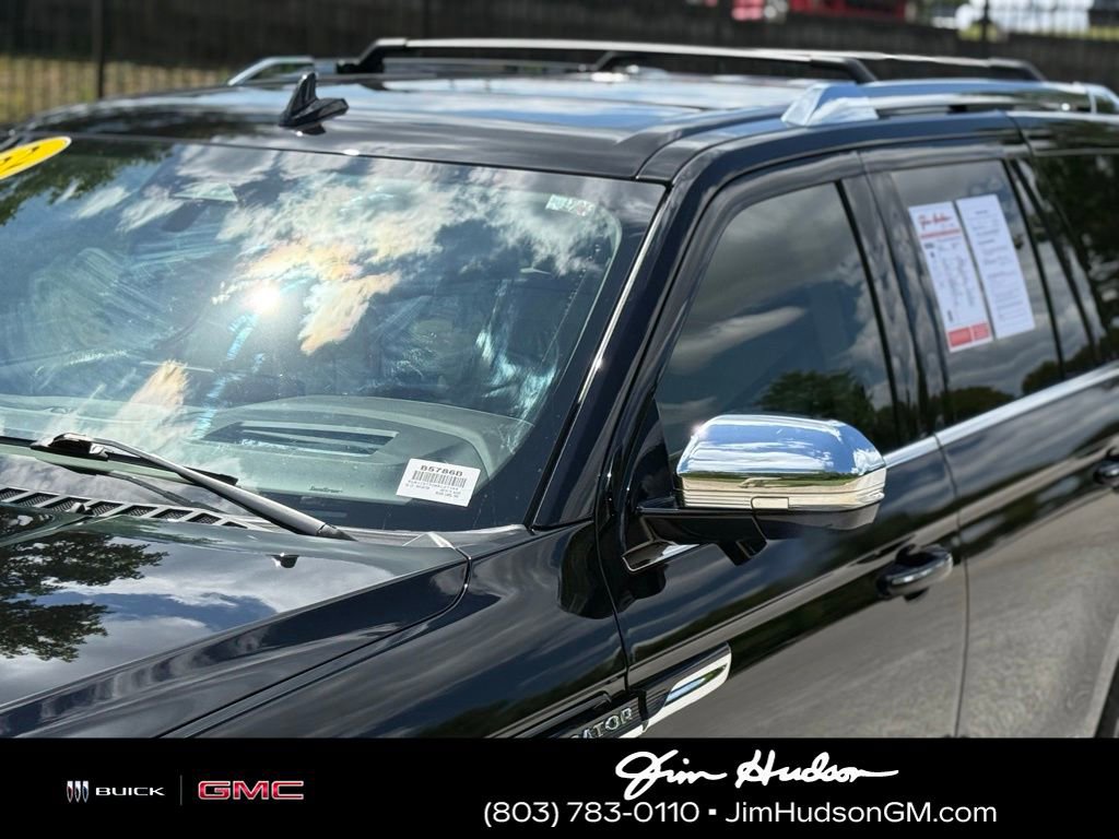 Used 2022 Lincoln Navigator Black Label AWD/4WD image 12