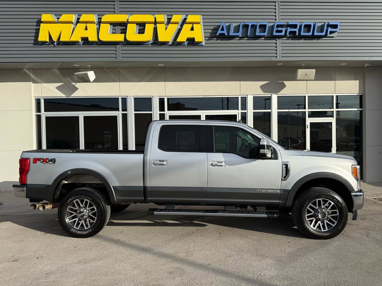 Used 2019 Ford F250 Lariat w/ Lariat Ultimate Package AWD/4WD image 1