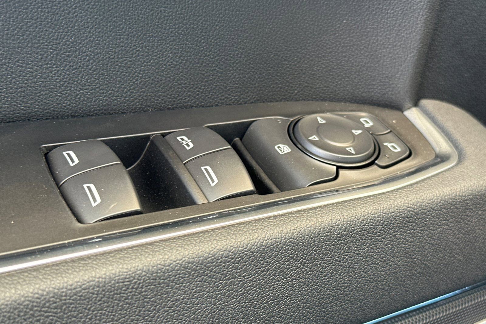 New 2026 Chevrolet Silverado 1500 LT Trail Boss w/ LT Trail Boss Premium Package image 12