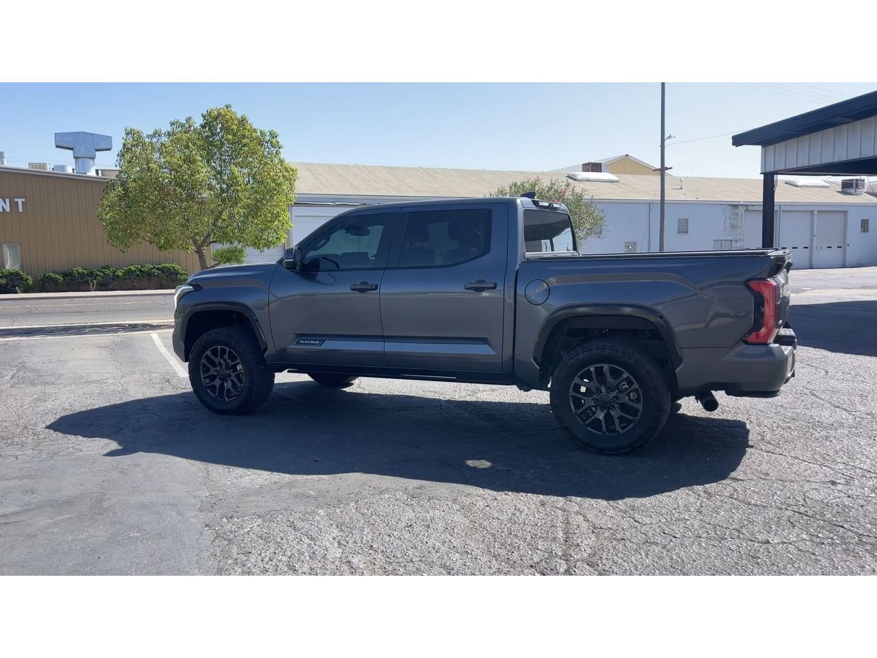 Used 2024 Toyota Tundra Platinum AWD/4WD image 8