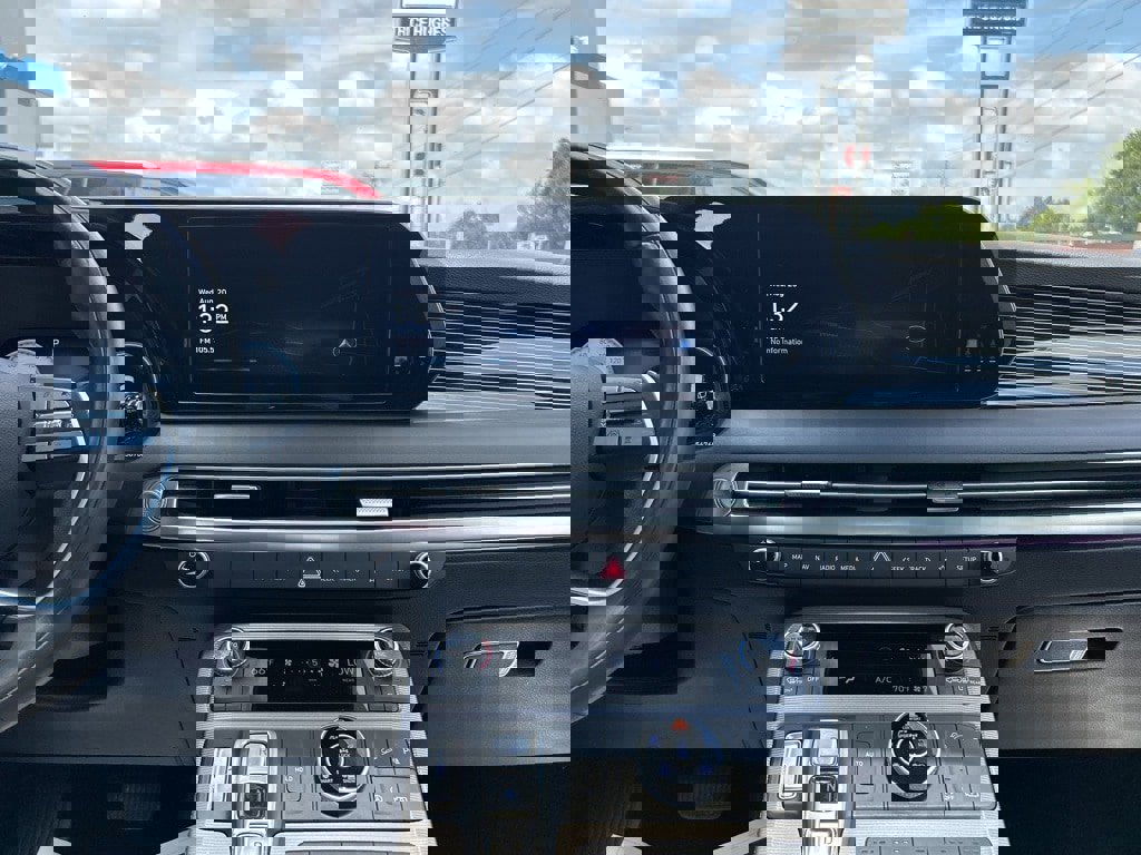 Used 2024 Hyundai Palisade Calligraphy image 25