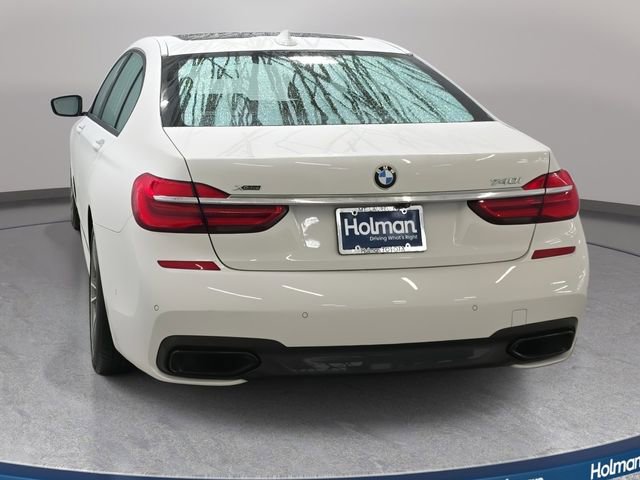 Used 2018 BMW 740i xDrive AWD/4WD image 7