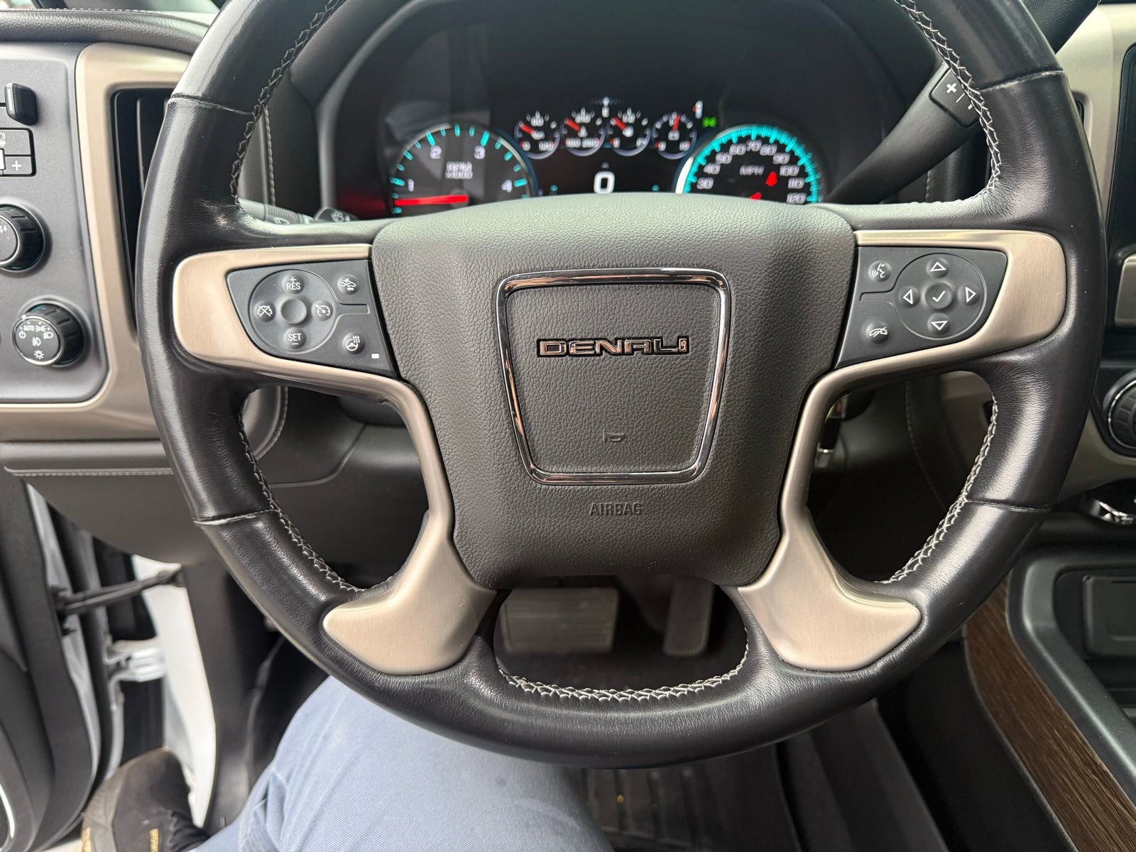 Used 2019 GMC Sierra 2500 Denali w/ Duramax Plus Package image 26