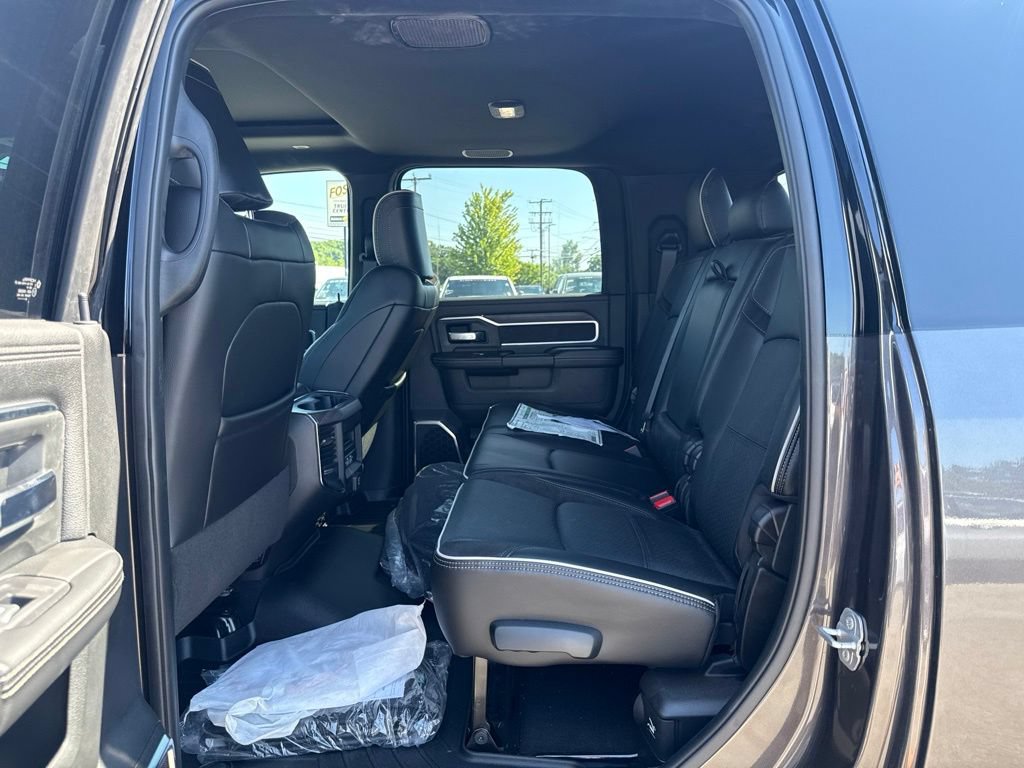 New 2026 RAM 2500 Laramie w/ Night Edition AWD/4WD image 23