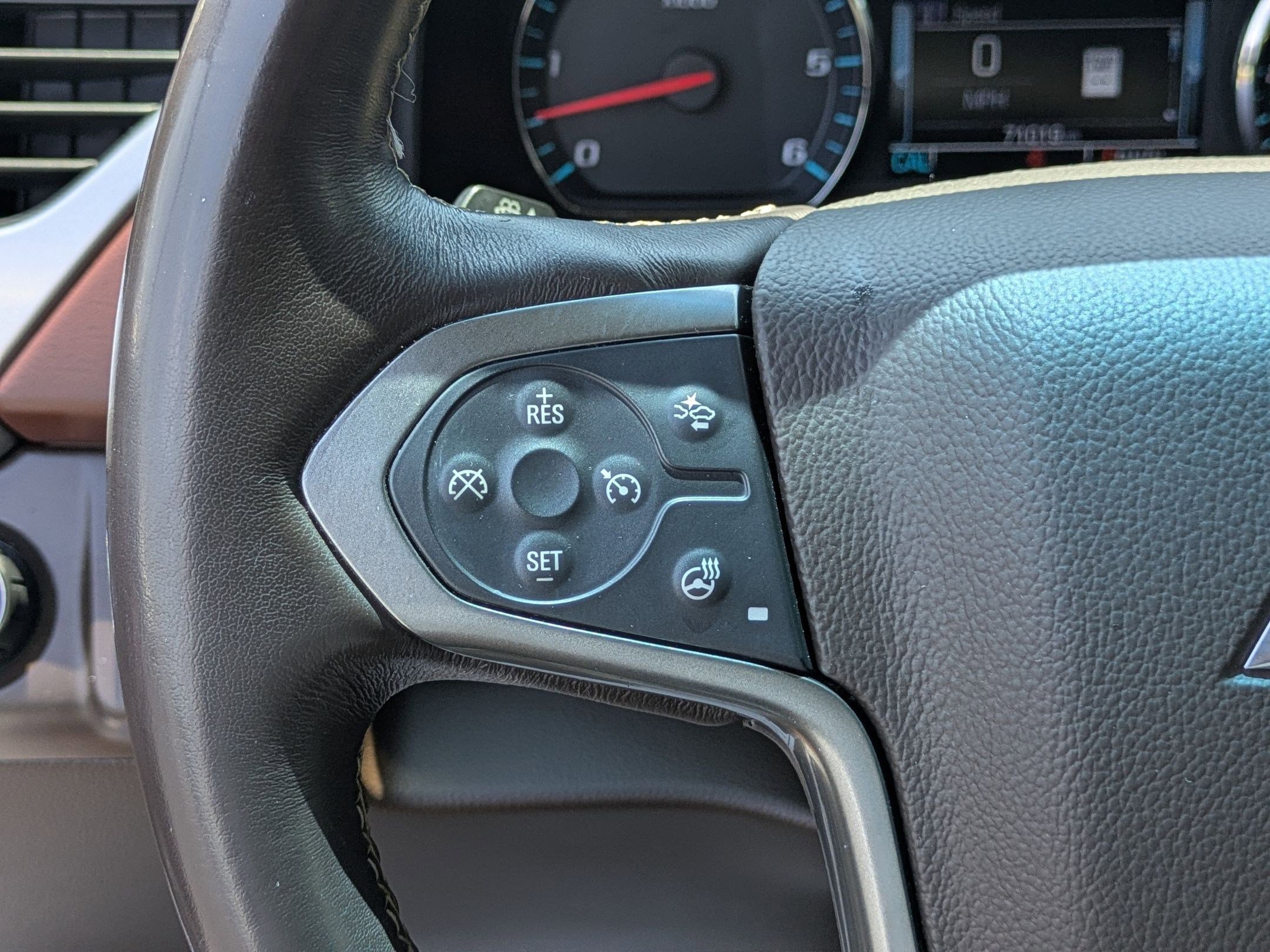 Used 2019 Chevrolet Suburban Premier w/ RST 6.2L Performance Edition image 17