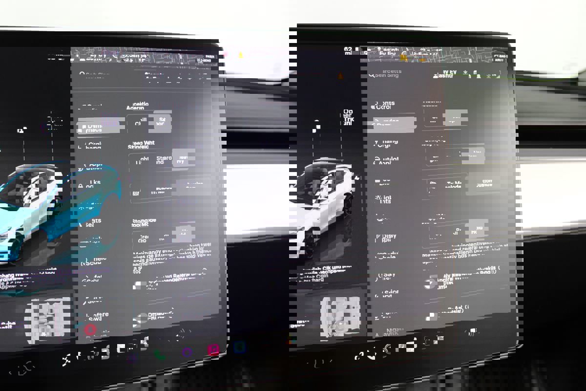 Used 2023 Tesla Model Y Performance image 19