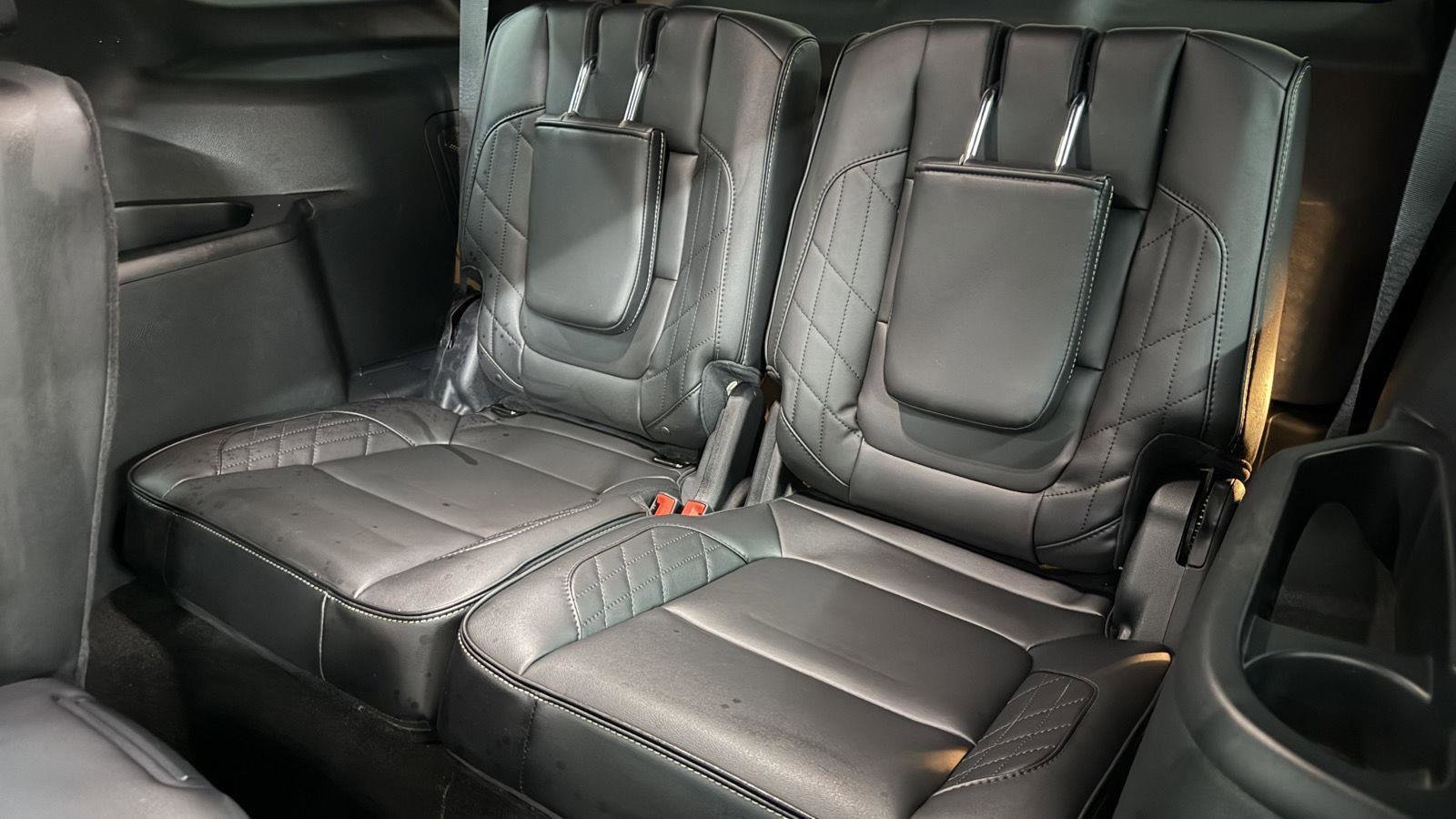 Used 2018 Ford Explorer Platinum image 19