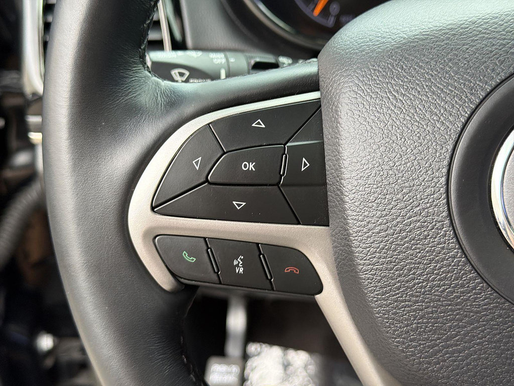 Used 2019 Jeep Grand Cherokee High Altitude RWD image 36