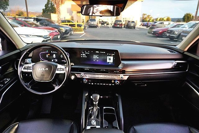 Used 2024 Kia Telluride LX image 19