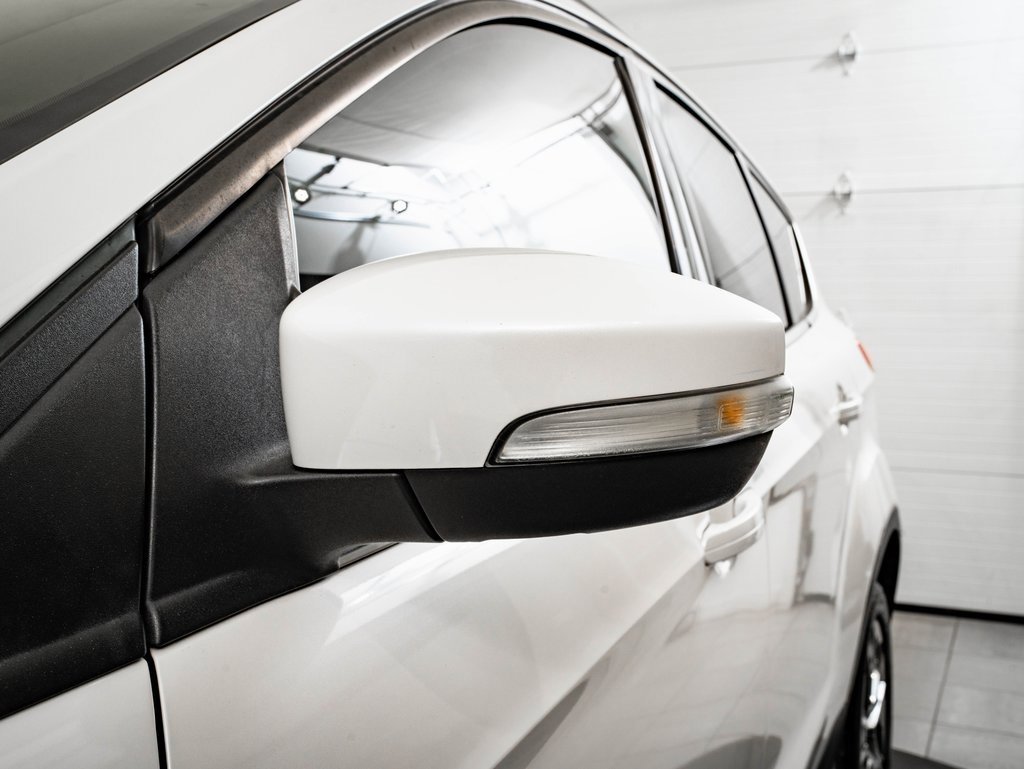 Used 2013 Ford Escape SEL image 15