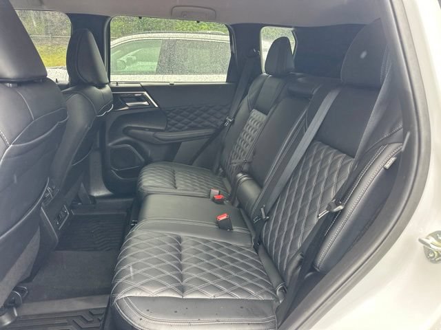 Used 2024 Mitsubishi Outlander SEL AWD/4WD image 21