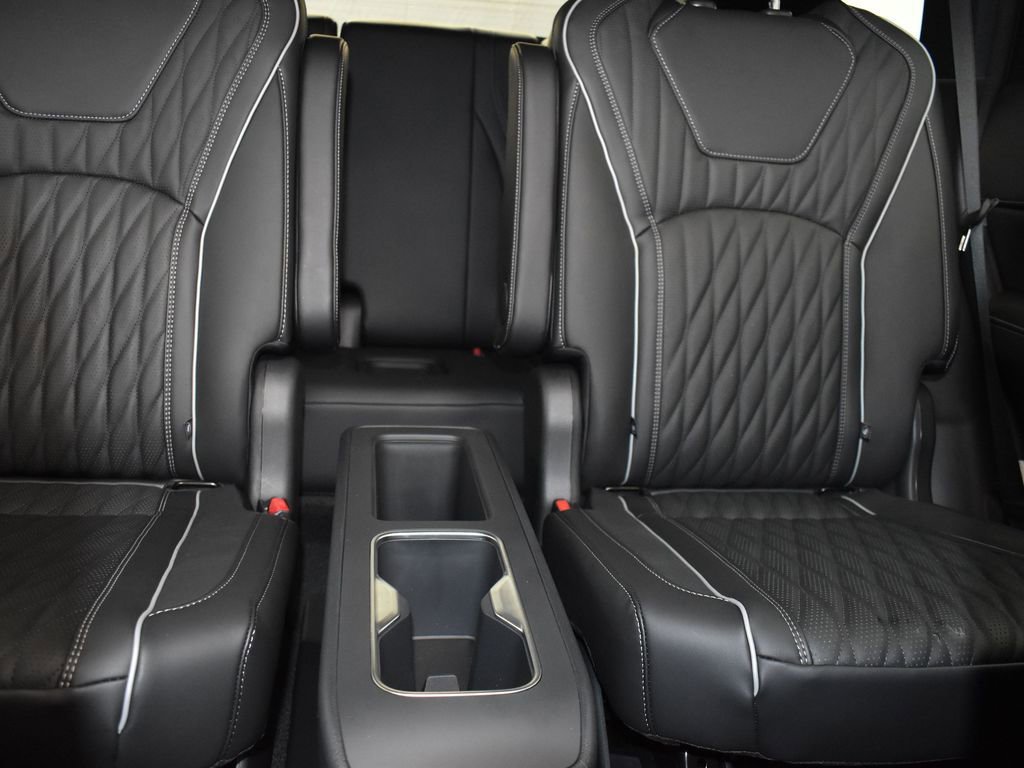 Used 2026 INFINITI QX60 Autograph w/ Dark Cargo Package image 31