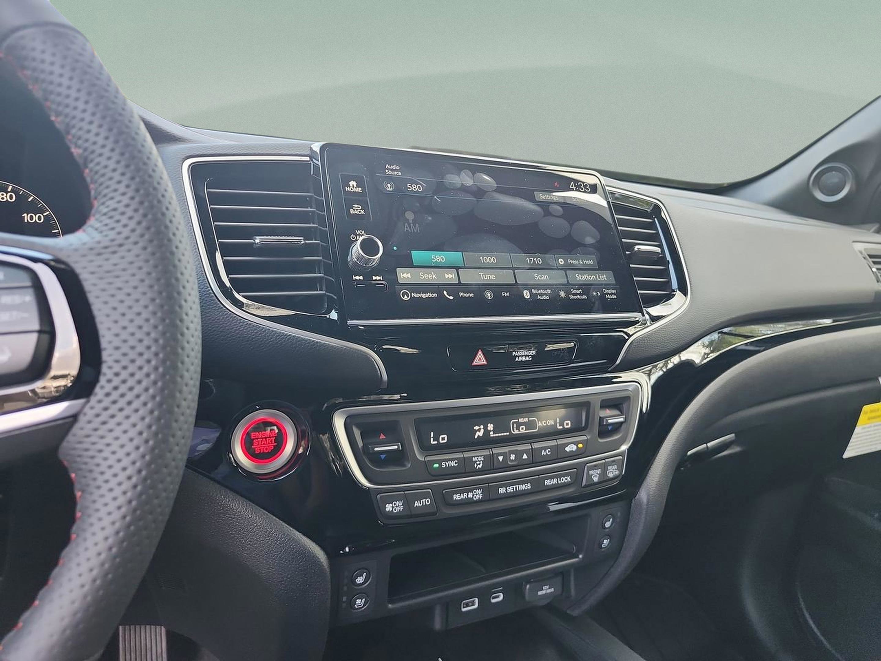 New 2026 Honda Ridgeline Black Edition image 12