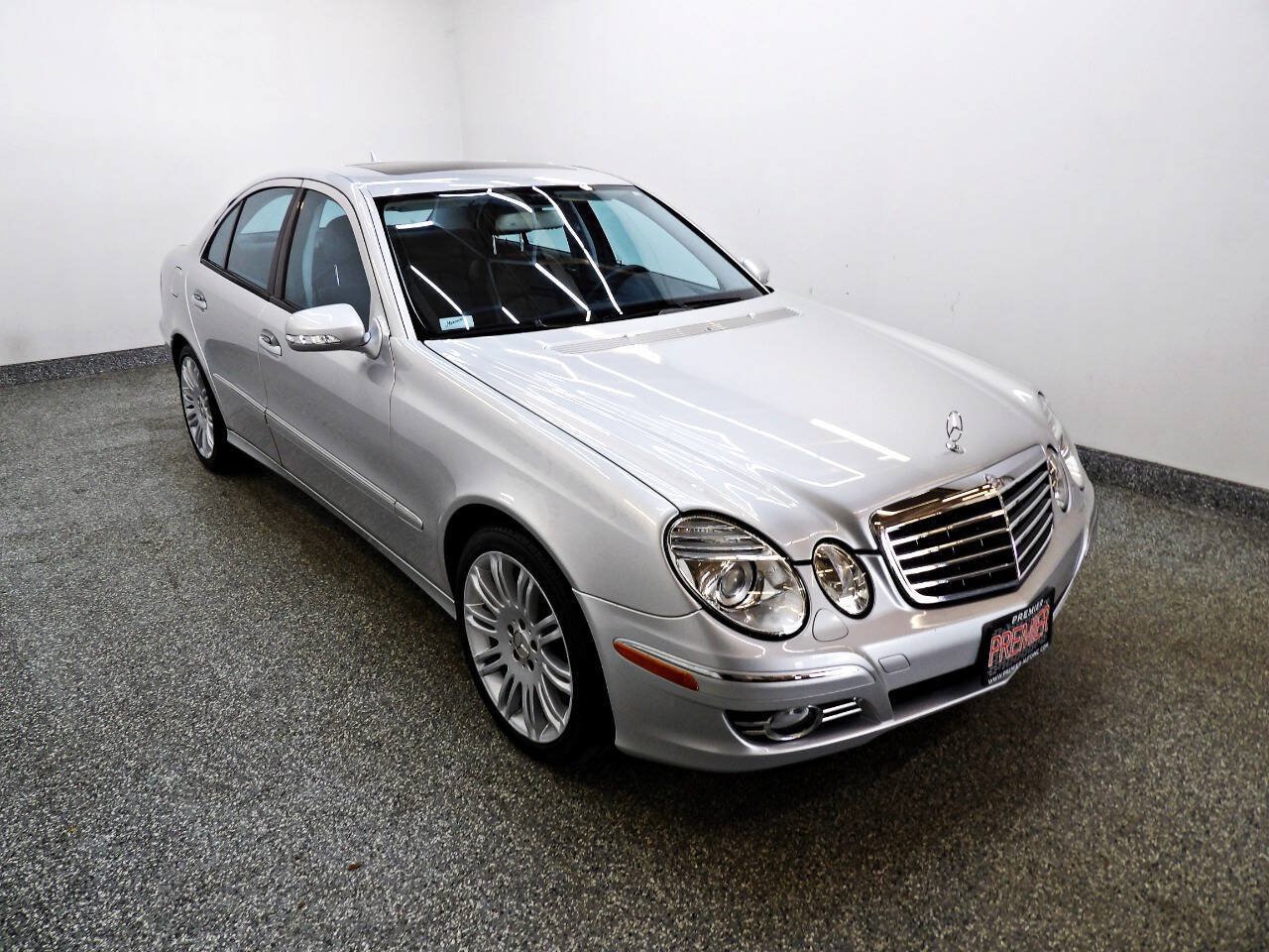 Used 2007 Mercedes-Benz E 350 4MATIC Sedan image 3