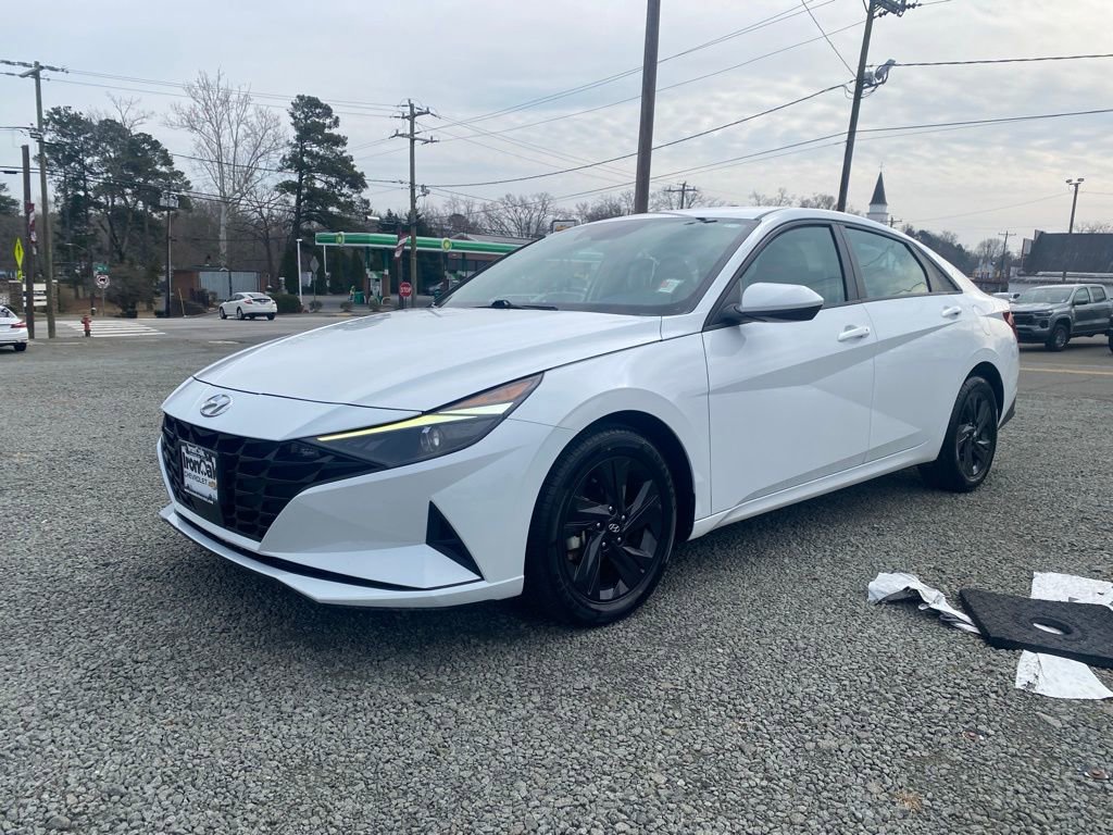 Used 2022 Hyundai Elantra SEL w/ Convenience Package image 6