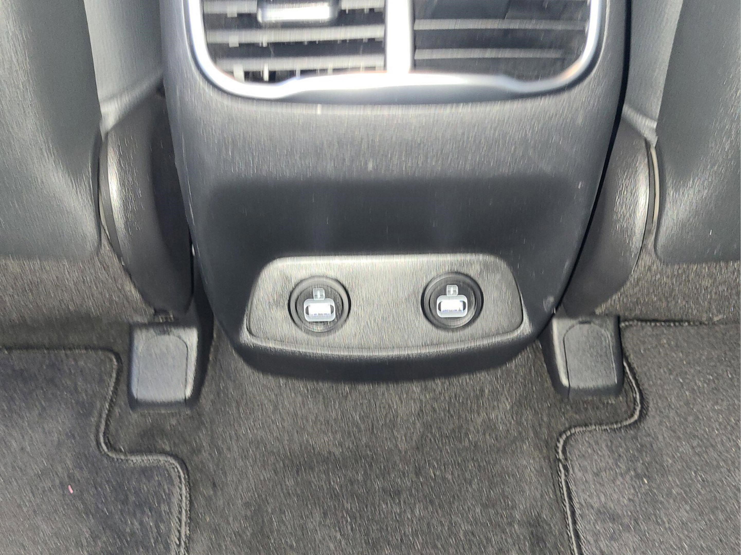 Used 2022 Hyundai Santa Fe SEL w/ Cargo Package image 12