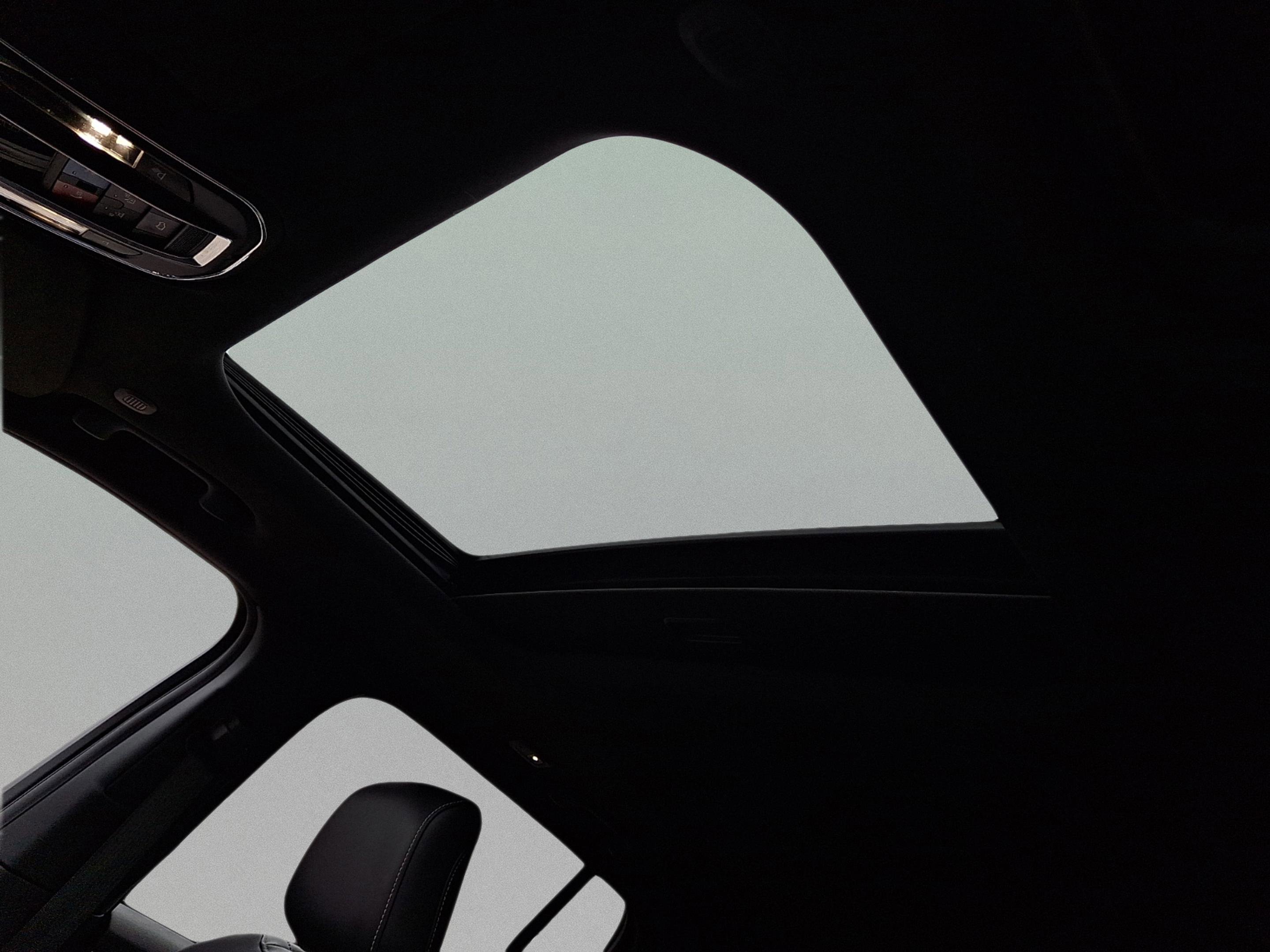 Certified 2023 Jeep Grand Cherokee Altitude image 12