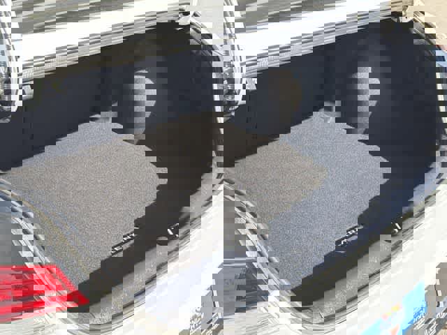 Certified 2025 Hyundai Elantra SEL image 27